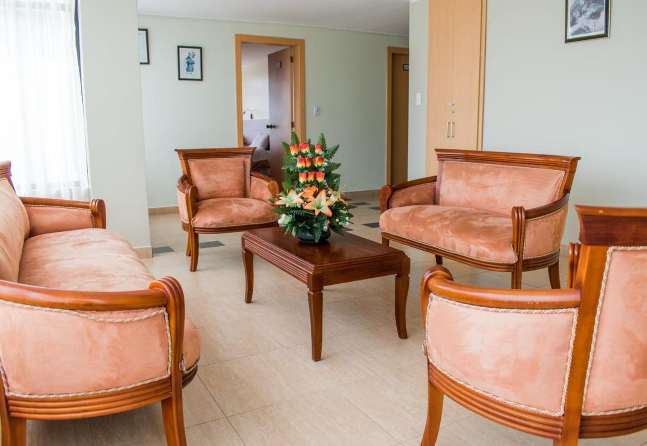 Hotel Flor De Los Andes Tulcán Kültér fotó
