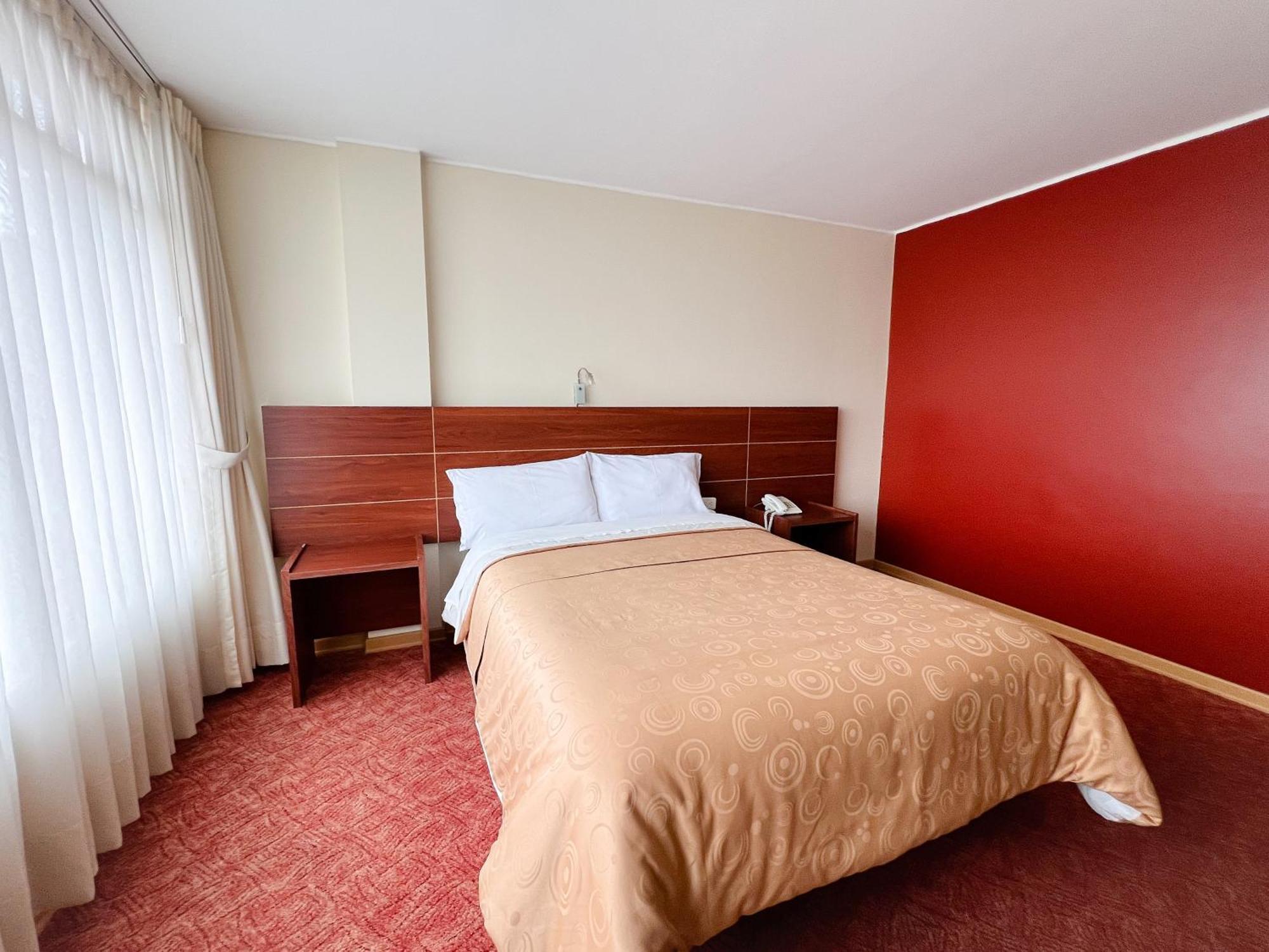 Hotel Flor De Los Andes Tulcán Kültér fotó